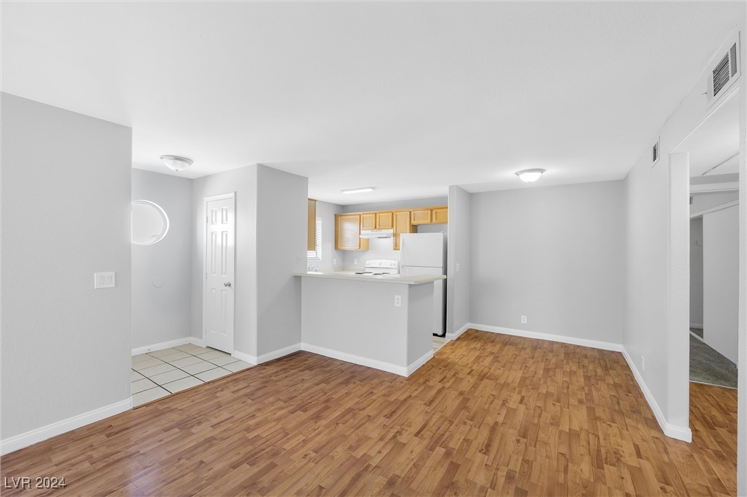 2987 Juniper Hills Boulevard 202