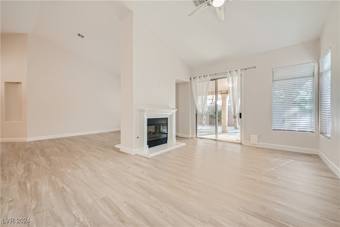 8405 Willow Point Court