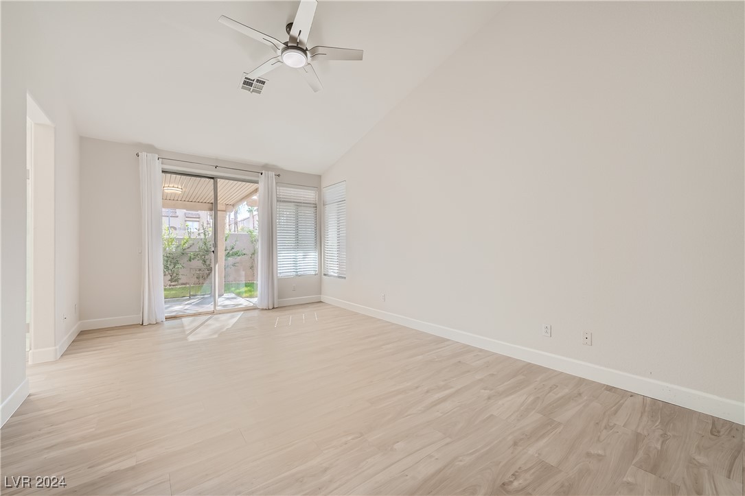 8405 Willow Point Court