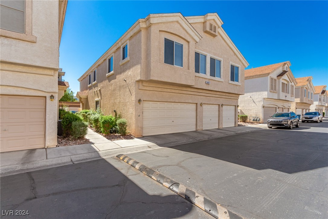 6457 Stone Dry Avenue 103