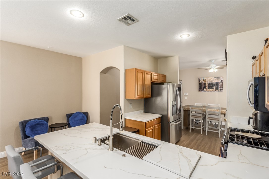 6457 Stone Dry Avenue 103