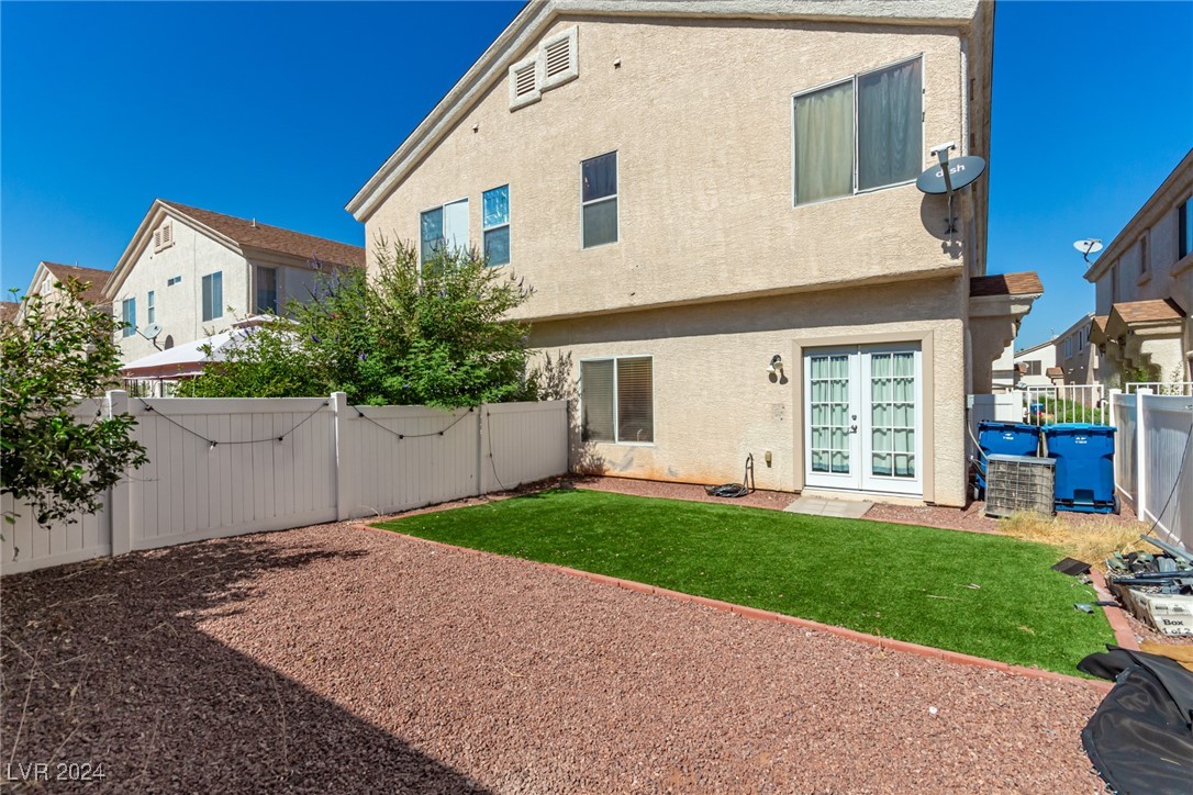 6457 Stone Dry Avenue 103