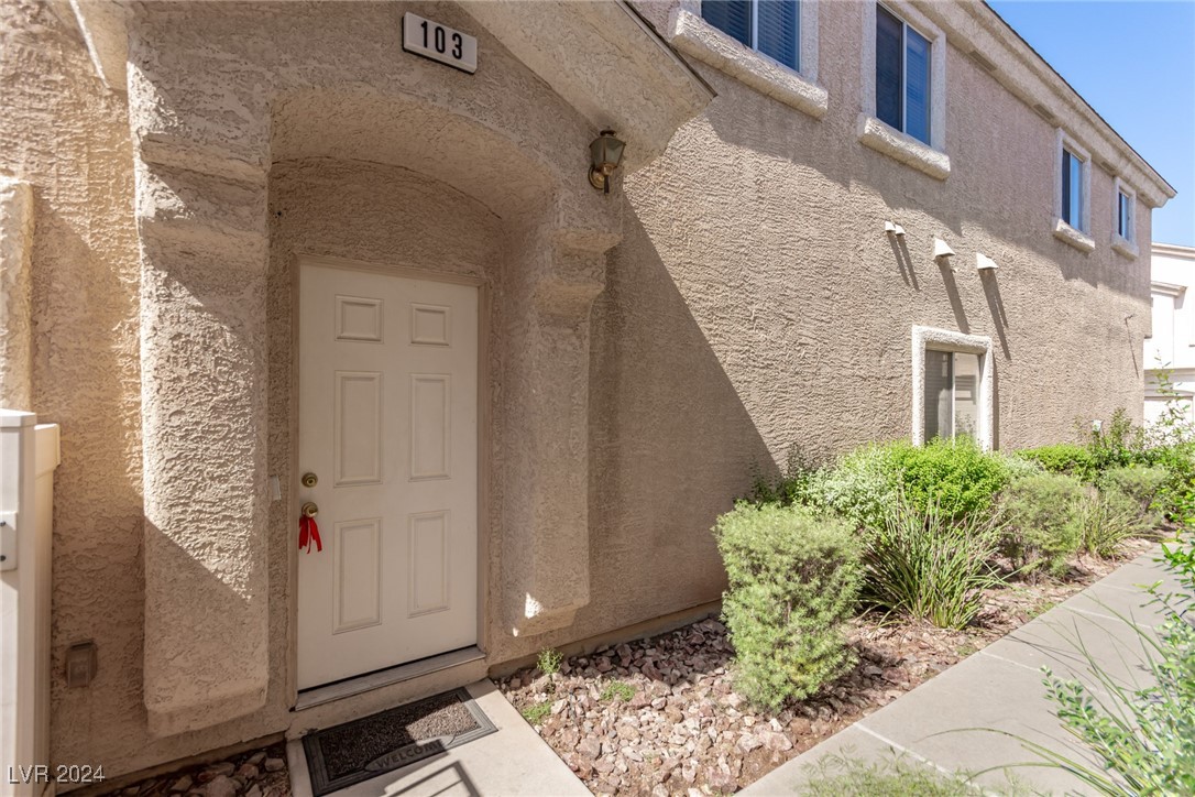 6457 Stone Dry Avenue 103
