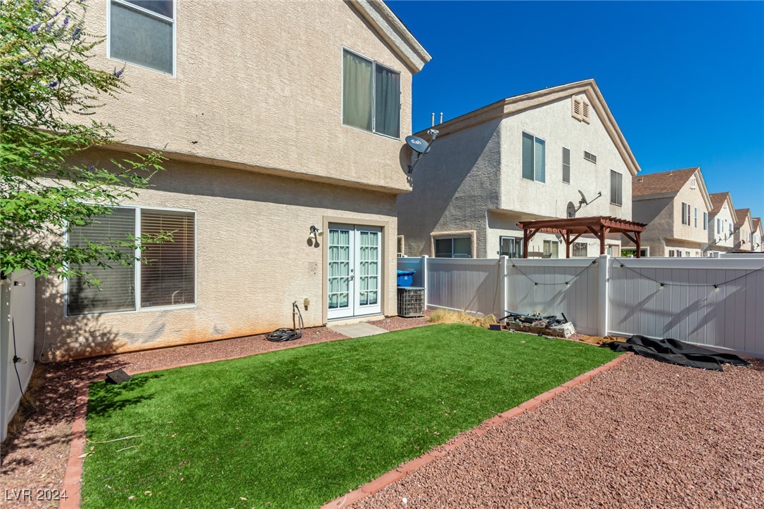6457 Stone Dry Avenue 103