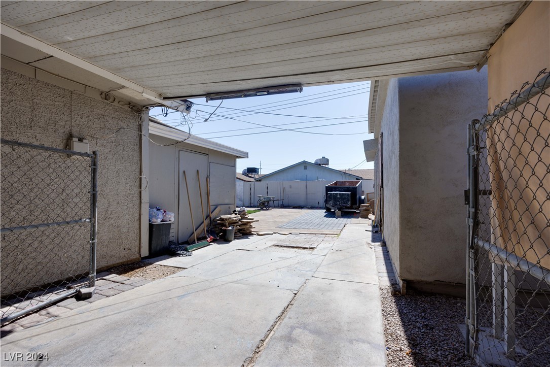 3601 East Nelson Avenue