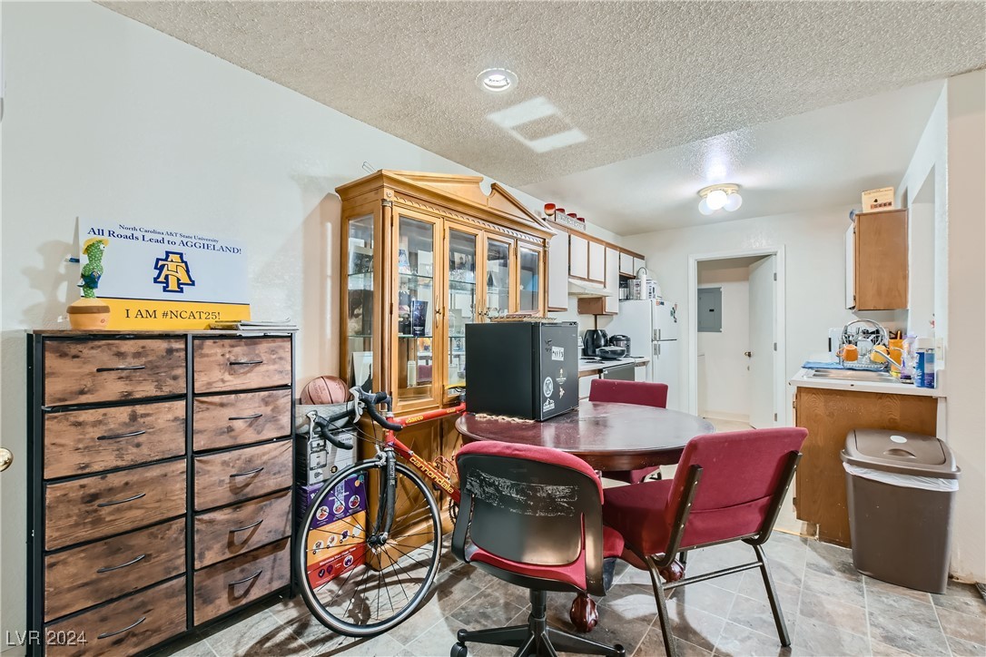 221 Mission Catalina Lane 105