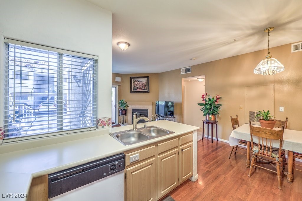 855 North Stephanie Street 1015