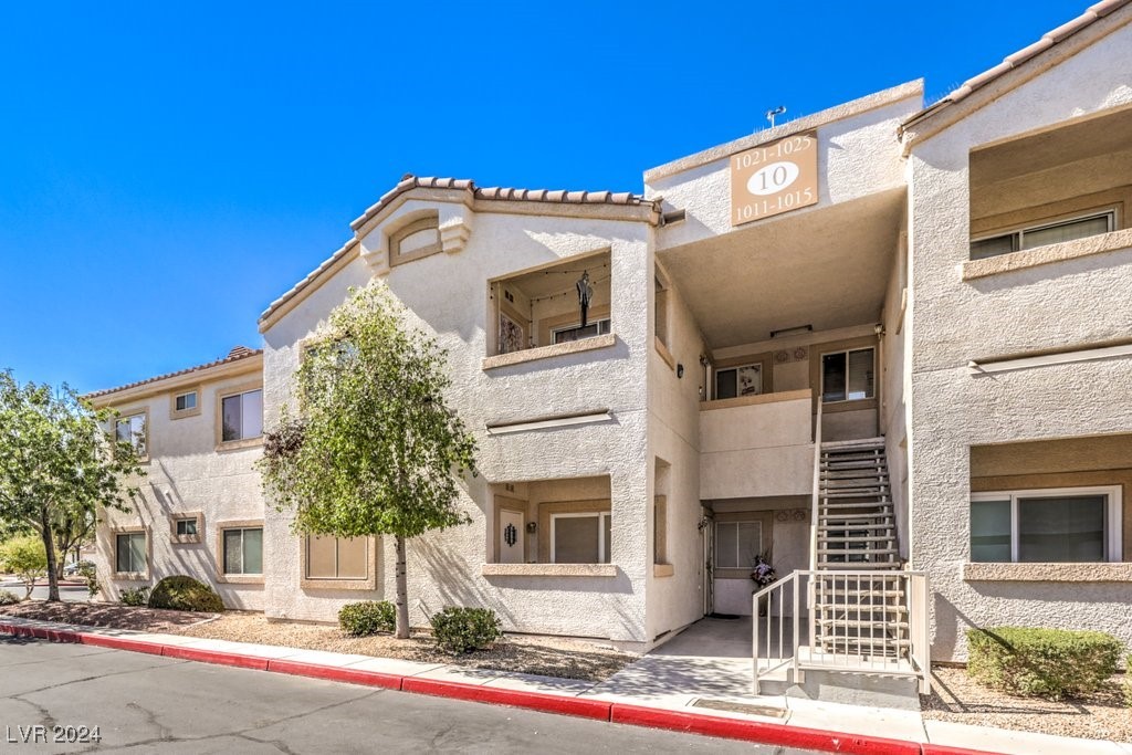 855 North Stephanie Street 1015
