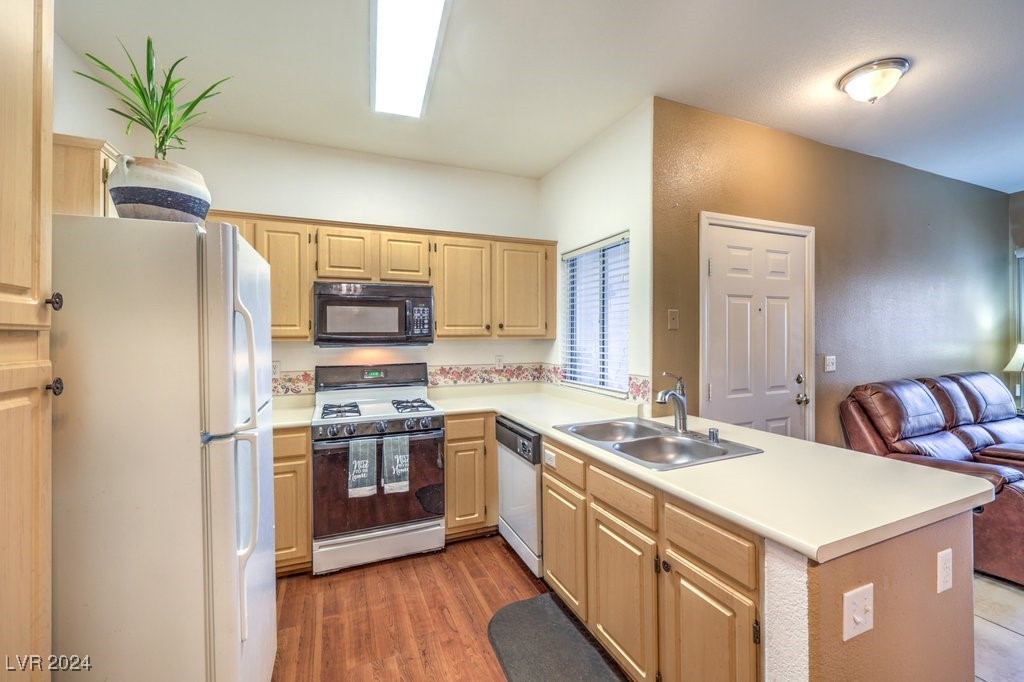 855 North Stephanie Street 1015