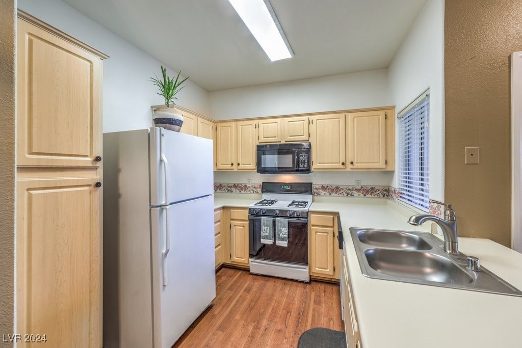 855 North Stephanie Street 1015