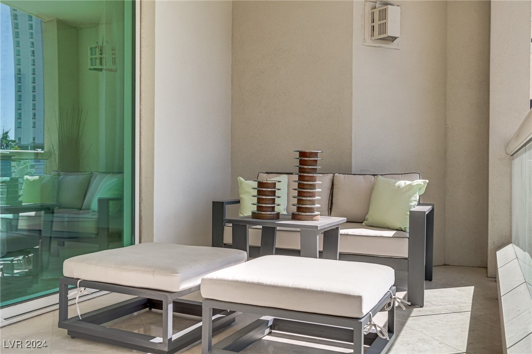 2857 Paradise Road 402