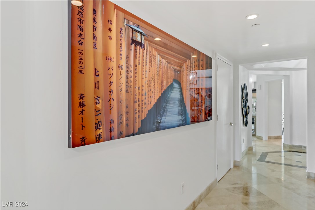 2857 Paradise Road 402