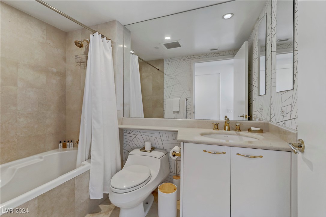 2857 Paradise Road 402