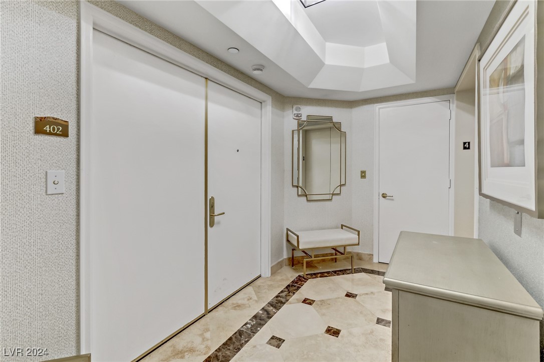 2857 Paradise Road 402