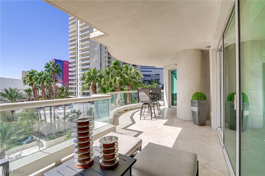 2857 Paradise Road 402