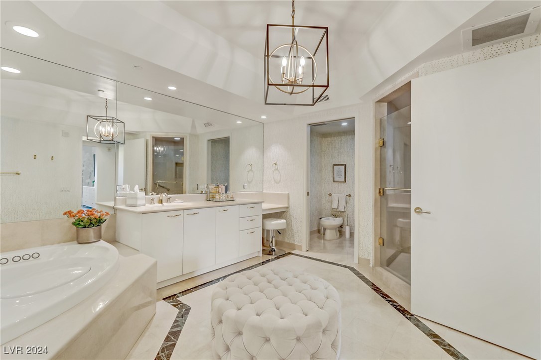 2857 Paradise Road 402