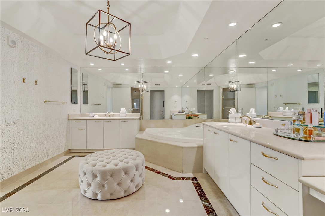 2857 Paradise Road 402