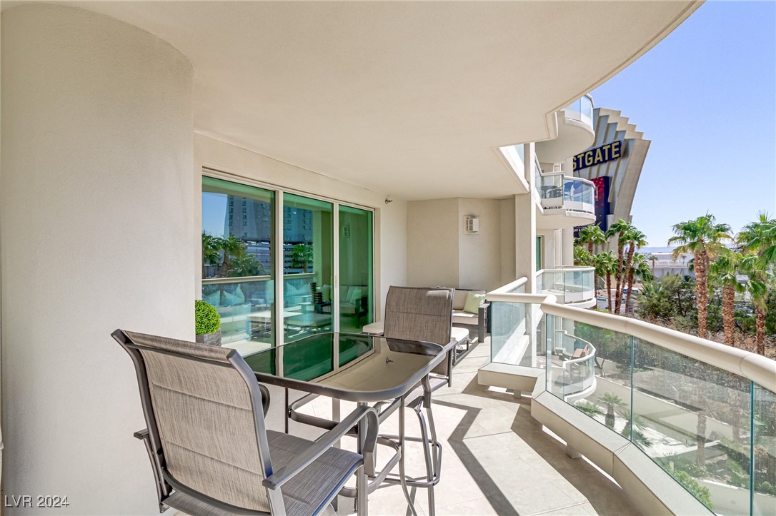 2857 Paradise Road 402