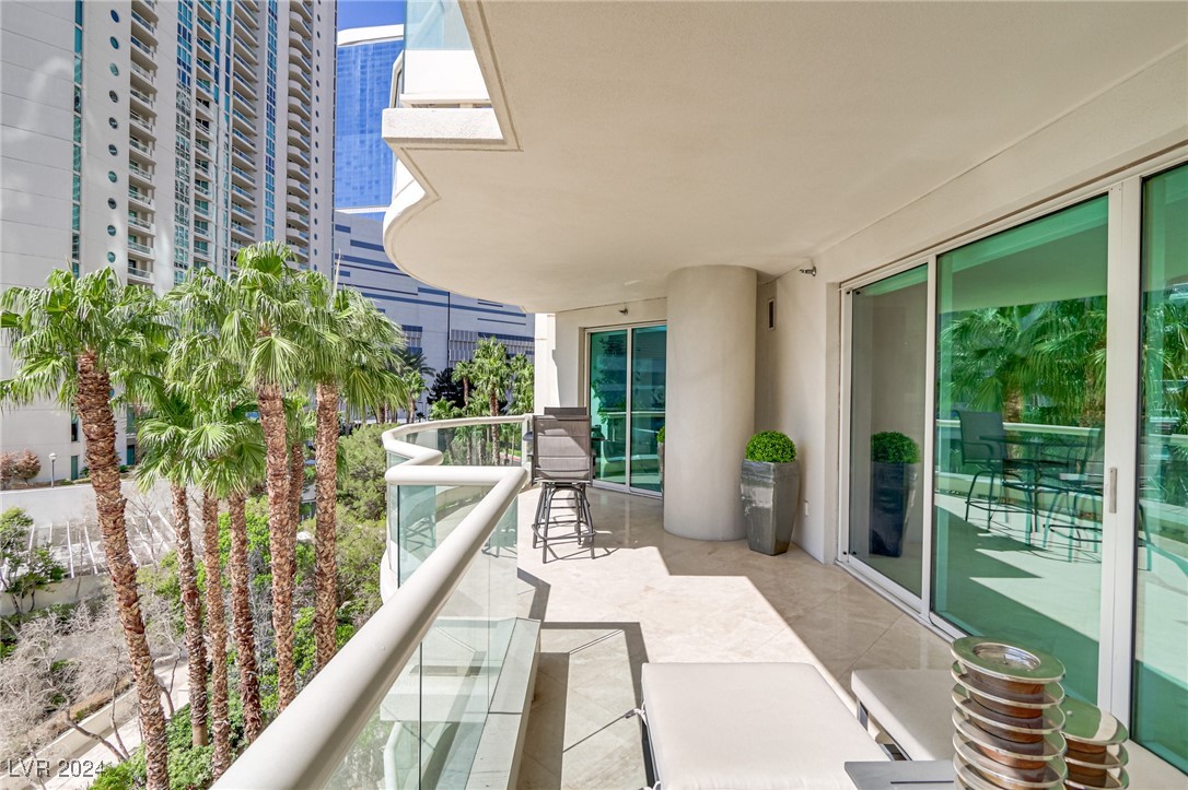 2857 Paradise Road 402