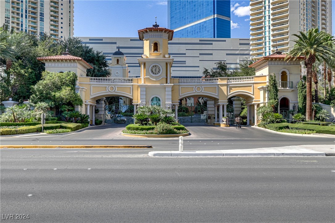 2857 Paradise Road 402