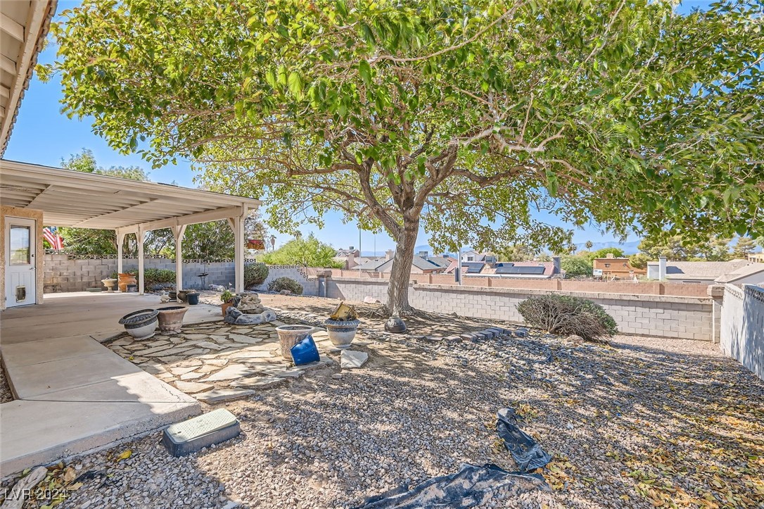 1971 Balzac Drive