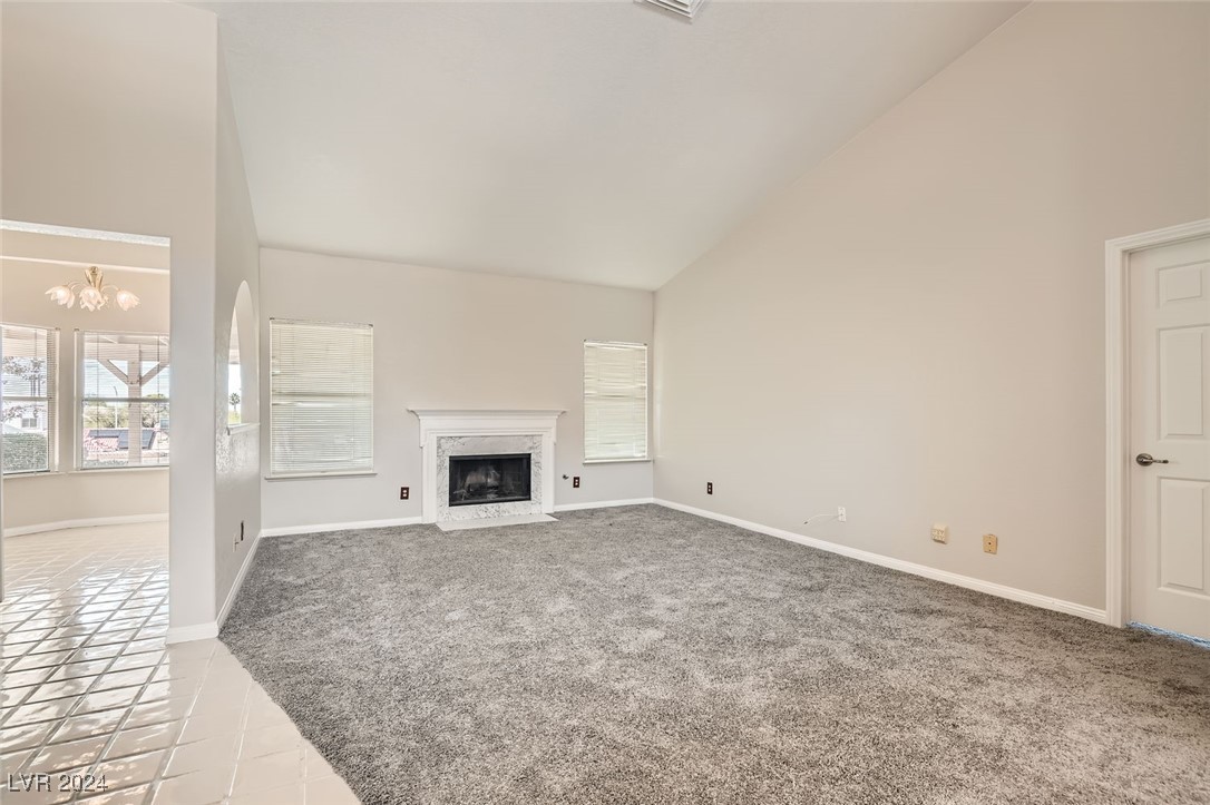 1971 Balzac Drive