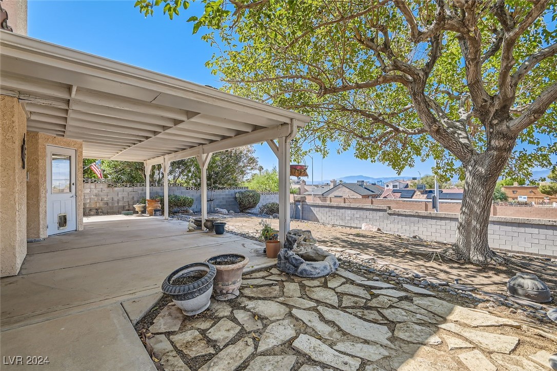 1971 Balzac Drive