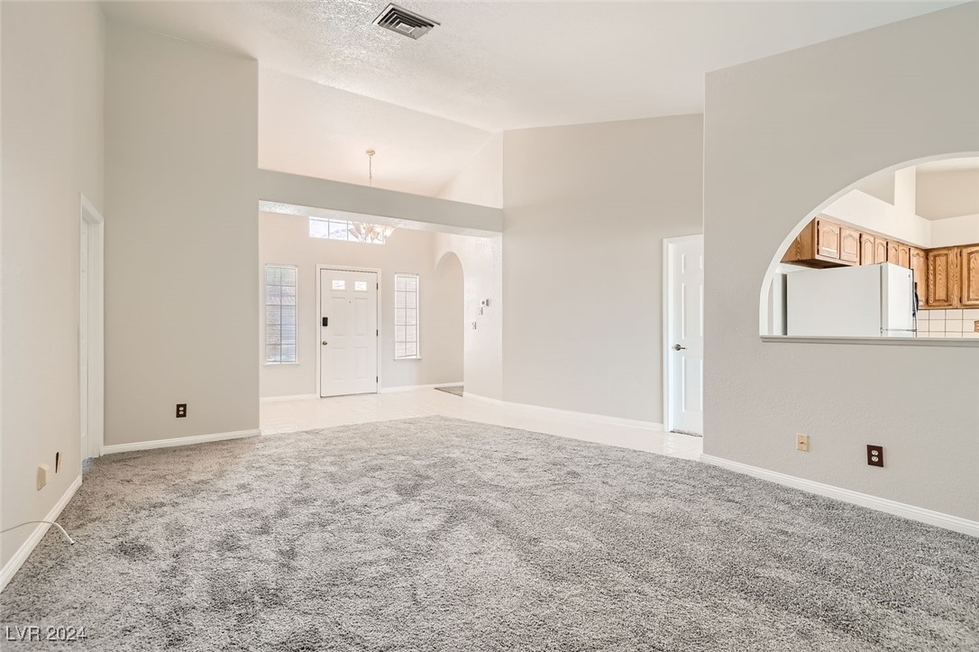 1971 Balzac Drive
