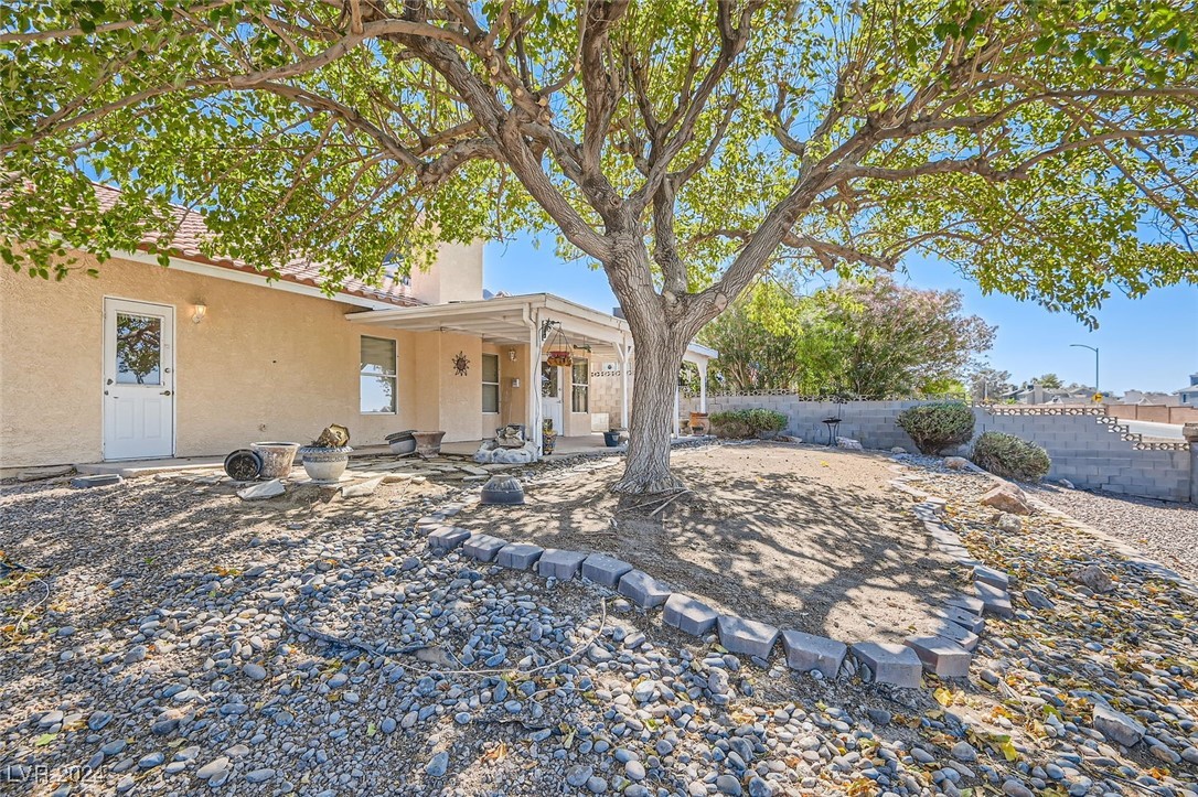1971 Balzac Drive
