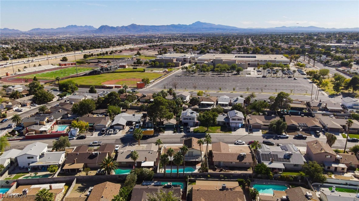 4020 Shadow Wood Avenue