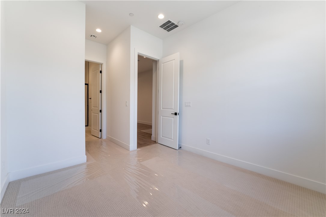 816 Watford Place