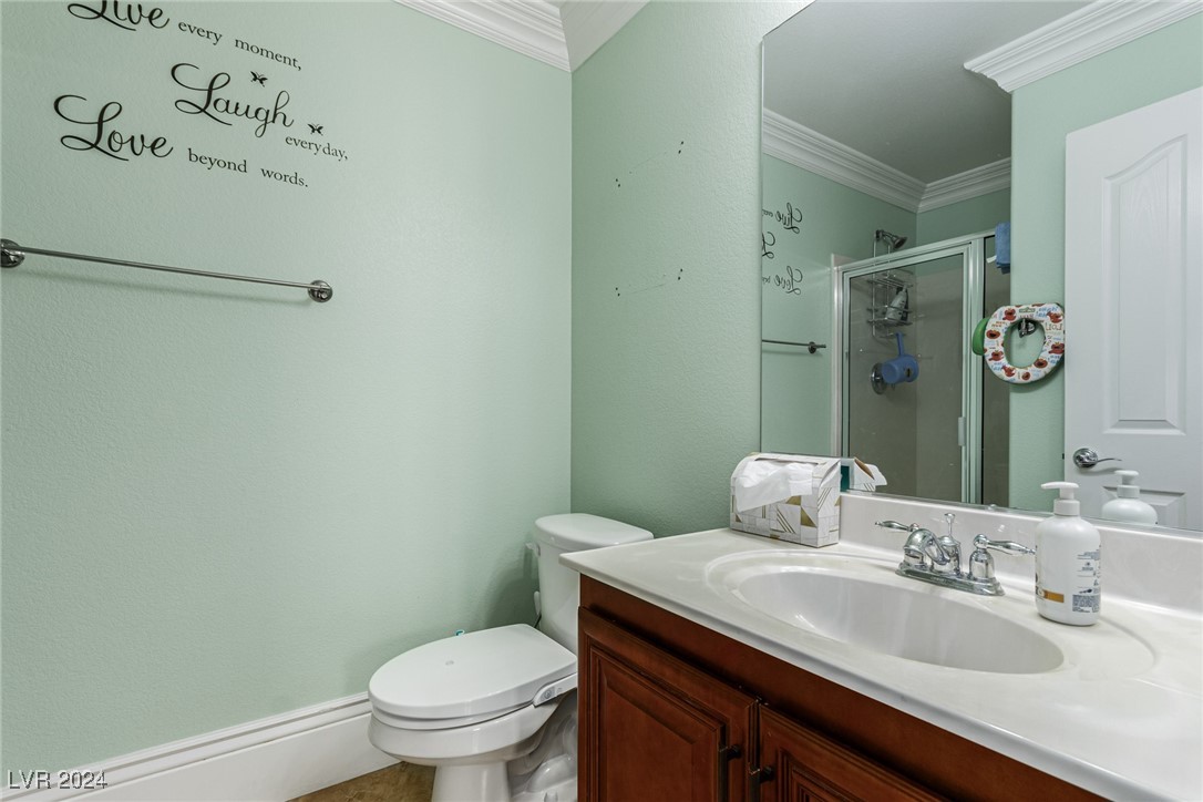 9802 White Lilac Street