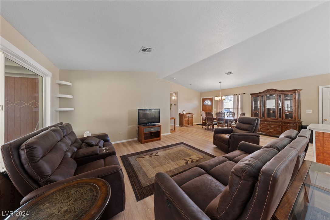 4030 Hazelcrest Circle