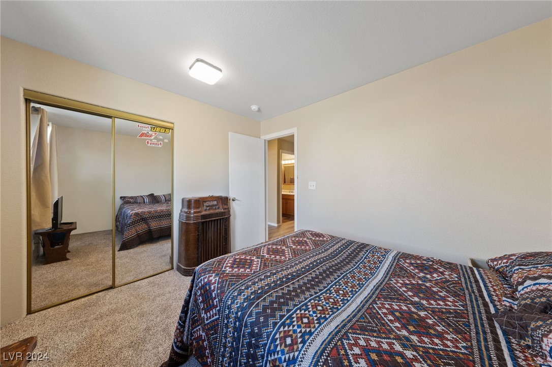 4030 Hazelcrest Circle