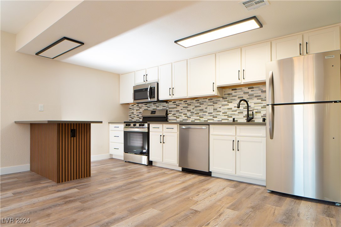 4370 Sandy River Drive 17
