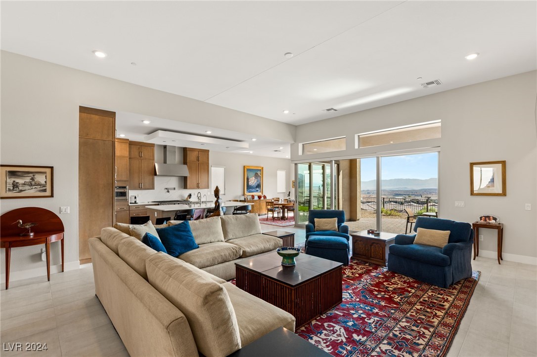 186 Mirage View Drive