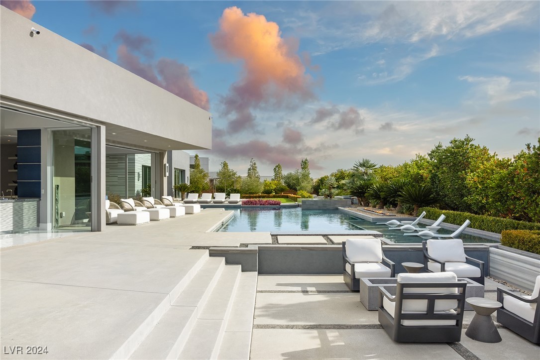 19 Flying Cloud Lane