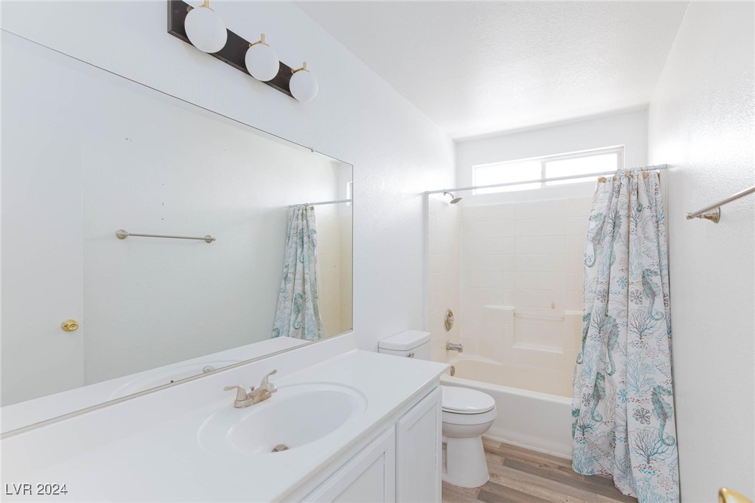 7504 Littleton Avenue