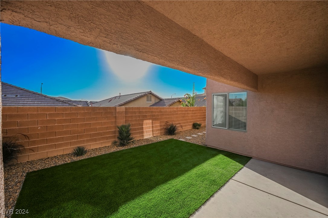 9426 Cormorant Lake Way