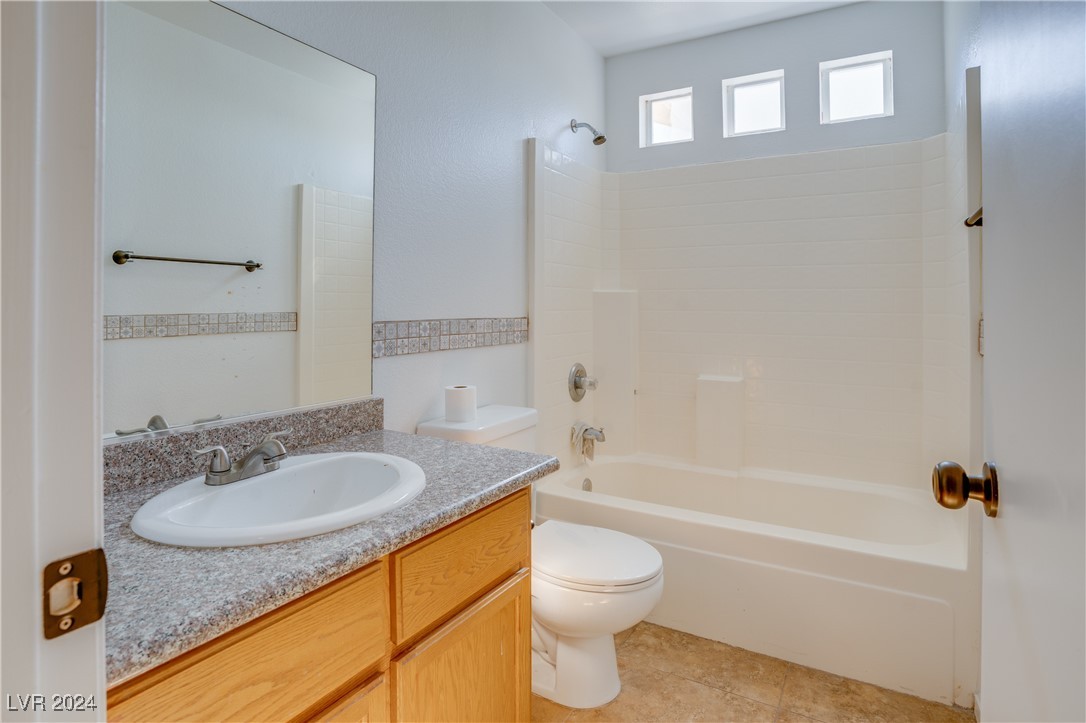 1114 Edgestone Mark Avenue