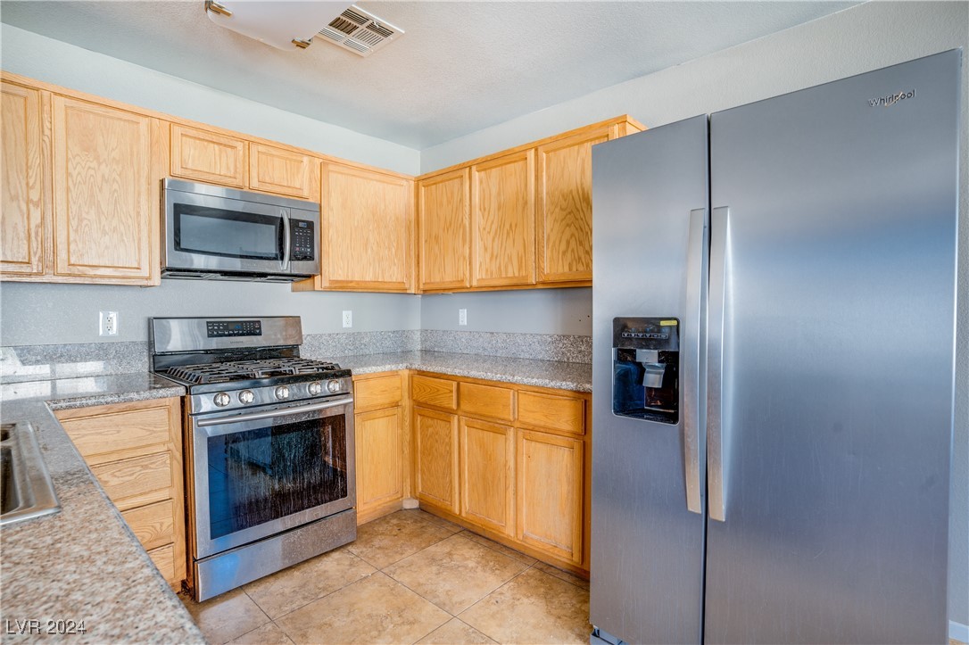 1114 Edgestone Mark Avenue