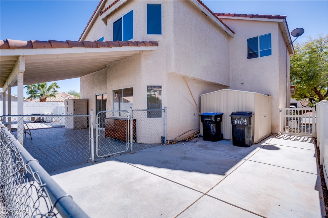 1114 Edgestone Mark Avenue