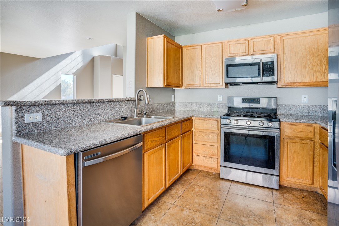 1114 Edgestone Mark Avenue