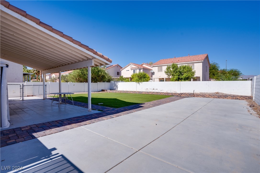 1114 Edgestone Mark Avenue