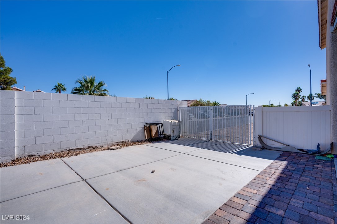 1114 Edgestone Mark Avenue