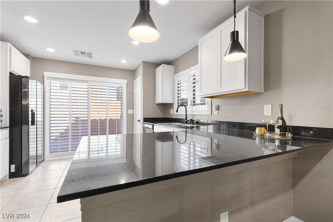 6522 Secret Grove Avenue