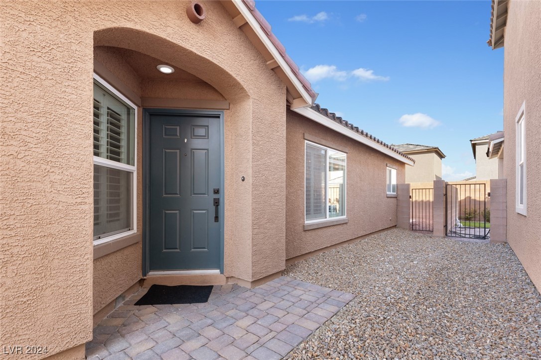 6522 Secret Grove Avenue