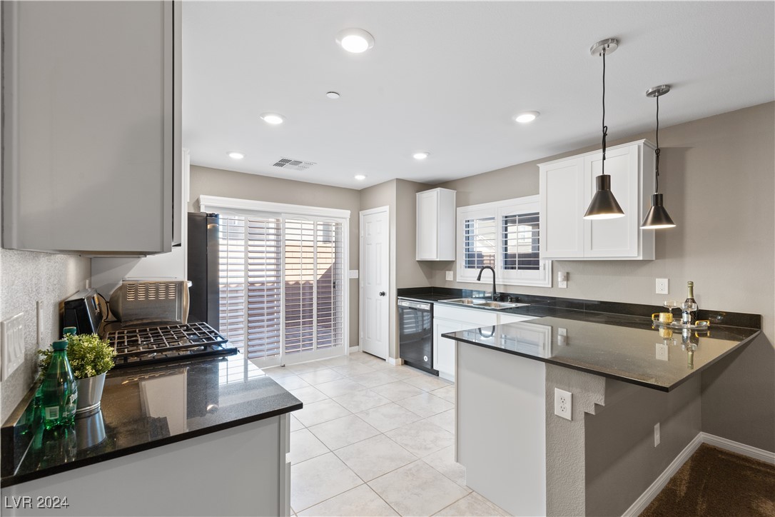 6522 Secret Grove Avenue