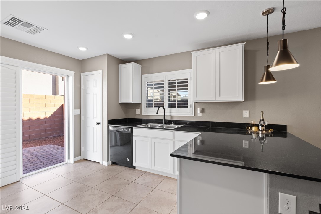 6522 Secret Grove Avenue