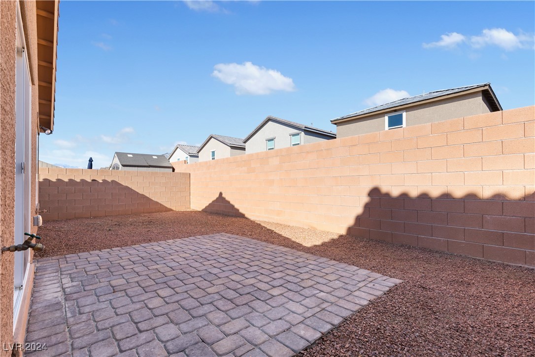 6522 Secret Grove Avenue